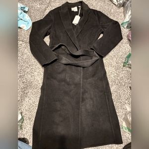 Womens cashmere wool coats size Medium. Vince clothing
